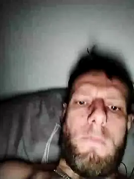 Snapshot of Kw8585kw chatting on December 5, 2024, 9:28 pm Kw8585kw online show from December 5, 2024, 9:28 pm