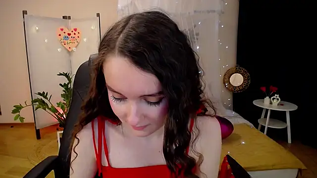 CloudGrace online show from February 14, 2025, 9:21 pm