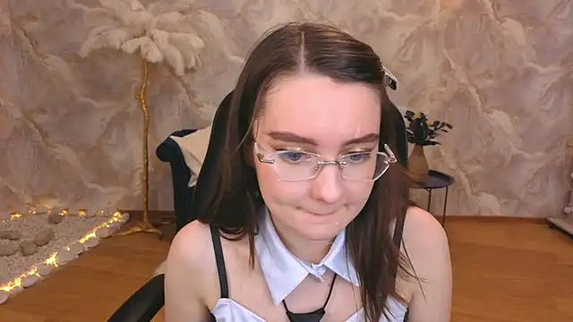 CloudGrace online show from October 22, 2025, 3:18 am