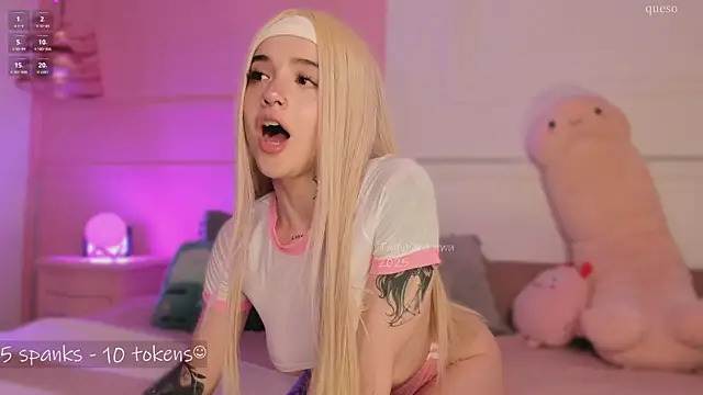 Snapshot of _Tammara_ chatting on February 13, 2025, 7:31 pm Tammara online show from February 13, 2025, 7:31 pm