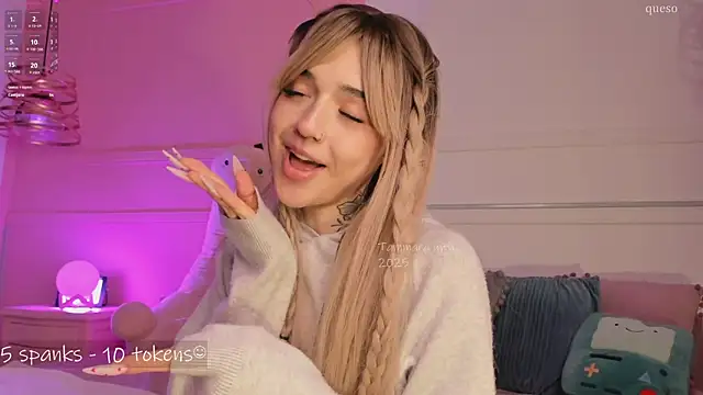 Snapshot of _Tammara_ chatting on February 24, 2025, 7:30 pm Tammara online show from February 24, 2025, 7:30 pm