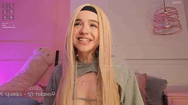 Snapshot of _Tammara_ chatting on March 5, 2025, 12:33 pm Tammara online show from March 5, 2025, 12:33 pm