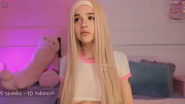 Snapshot of _Tammara_ chatting on March 13, 2025, 4:12 pm Tammara online show from March 13, 2025, 4:12 pm