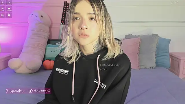 Snapshot of _Tammara_ chatting on October 10, 2025, 1:54 pm Tammara online show from October 10, 2025, 1:54 pm