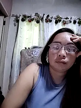 asianwet4u online show from December 18, 2025, 1:22 am