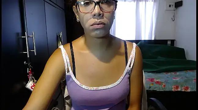 Snapshot of sensual_nataliee chatting on December 29, 2024, 4:40 pm sensual nataliee online show from December 29, 2024, 4:40 pm