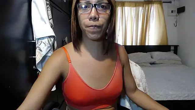 Snapshot of sensual_nataliee chatting on February 25, 2025, 7:25 pm sensual nataliee online show from February 25, 2025, 7:25 pm