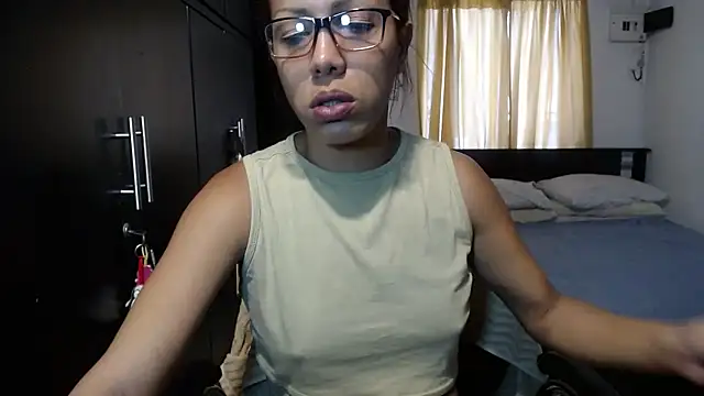 Snapshot of sensual_nataliee chatting on March 3, 2025, 2:37 pm sensual nataliee online show from March 3, 2025, 2:37 pm