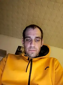 Snapshot of Codymc89 chatting on December 22, 2025, 5:26 am Codymc89 online show from December 22, 2025, 5:26 am