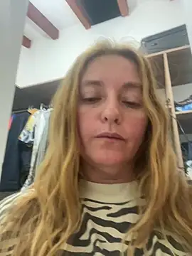 moniquerainx online show from December 26, 2024, 2:44 am