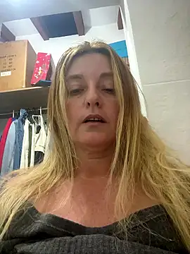 moniquerainx online show from January 14, 2026, 12:27 am