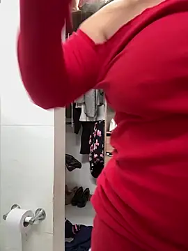 Snapshot of moniquerainx chatting on February 6, 2026, 3:04 pm moniquerainx online show from February 6, 2026, 3:04 pm