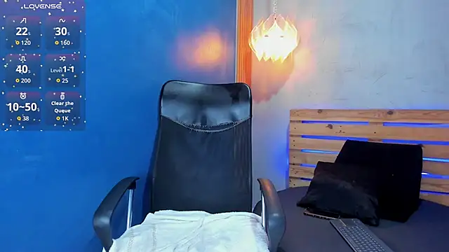 Snapshot of niky_doll_ chatting on October 13, 2025, 1:22 pm niky doll online show from October 13, 2025, 1:22 pm