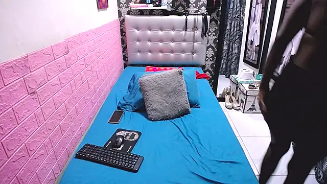 stNatashaBrunette online show from January 10, 2025, 7:35 am