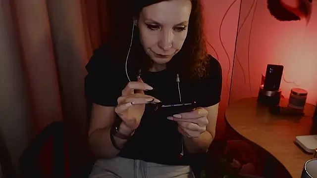 Snapshot of JohansonKatie chatting on January 30, 2025, 7:18 am JohansonKatie online show from January 30, 2025, 7:18 am