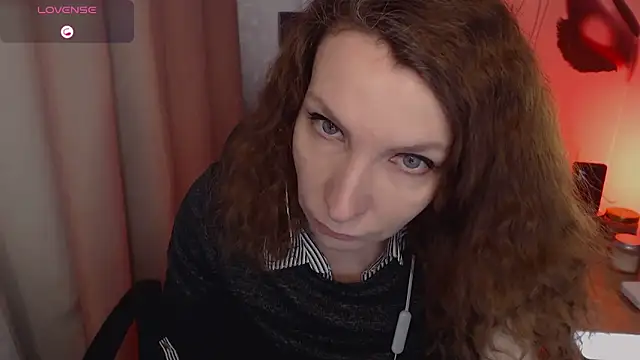 Snapshot of JohansonKatie chatting on February 13, 2025, 8:27 am JohansonKatie online show from February 13, 2025, 8:27 am