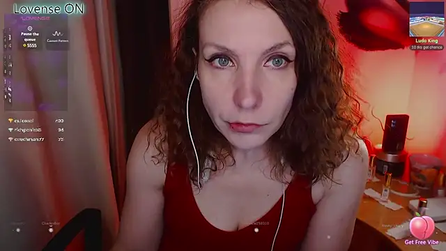 Snapshot of JohansonKatie chatting on March 7, 2025, 11:16 pm JohansonKatie online show from March 7, 2025, 11:16 pm