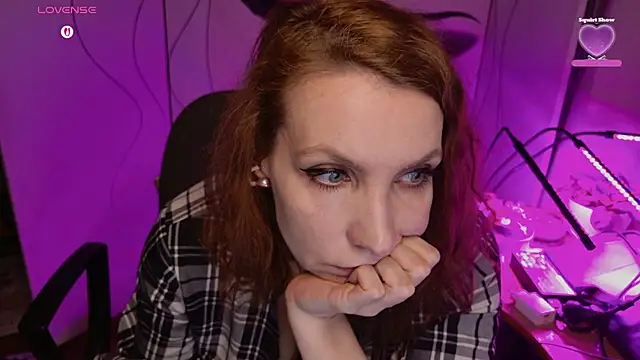 JohansonKatie online show from March 18, 2026, 4:26 am