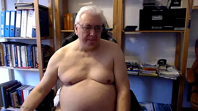 Snapshot of SchwanzhureXXL chatting on February 10, 2025, 9:25 am SchwanzhureXXL online show from February 10, 2025, 9:25 am