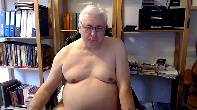 Snapshot of SchwanzhureXXL chatting on February 12, 2025, 2:43 pm SchwanzhureXXL online show from February 12, 2025, 2:43 pm