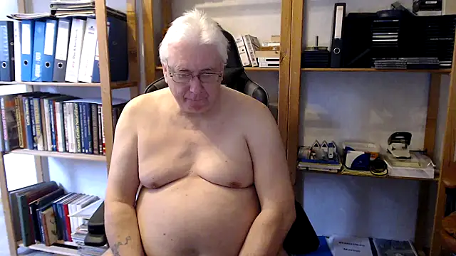 Snapshot of SchwanzhureXXL chatting on February 1, 2026, 8:57 am SchwanzhureXXL online show from February 1, 2026, 8:57 am