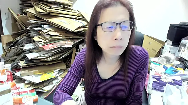 Snapshot of TiffanyC_4772 chatting on January 5, 2025, 2:30 pm TiffanyC 4772 online show from January 5, 2025, 2:30 pm