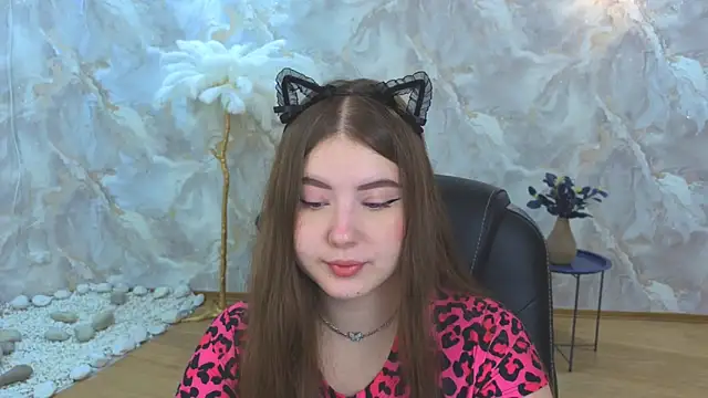 NicoleFoxery online show from October 12, 2025, 6:18 pm
