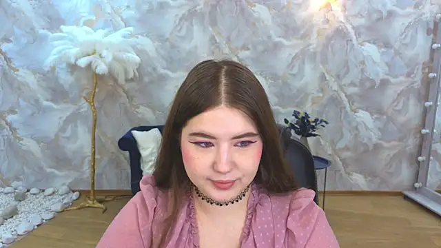 NicoleFoxery online show from October 16, 2025, 6:20 pm