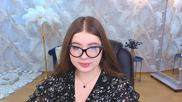 NicoleFoxery online show from November 14, 2025, 6:17 pm