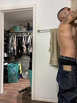 Snapshot of Prettyboiflaco chatting on January 16, 2025, 6:25 am Prettyboiflaco online show from January 16, 2025, 6:25 am