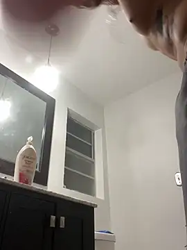 Snapshot of Prettyboiflaco chatting on February 27, 2025, 4:21 pm Prettyboiflaco online show from February 27, 2025, 4:21 pm