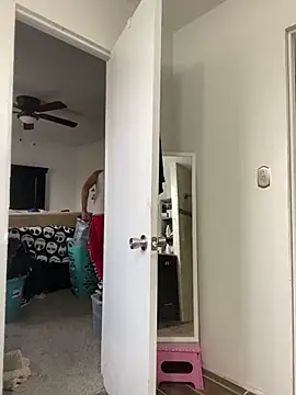 Snapshot of Prettyboiflaco chatting on March 19, 2025, 12:37 am Prettyboiflaco online show from March 19, 2025, 12:37 am