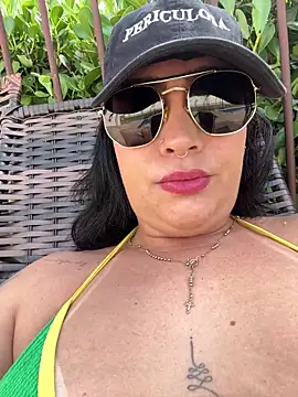 Snapshot of NathFox chatting on November 14, 2025, 7:01 pm NathFox online show from November 14, 2025, 7:01 pm