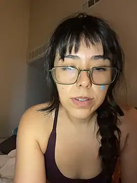 Evie-Luna online show from April 3, 2026, 1:58 am