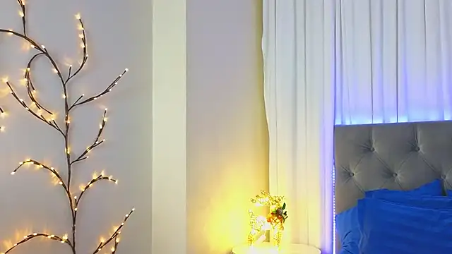 Ariana Petite online show from January 9, 2026, 12:13 am