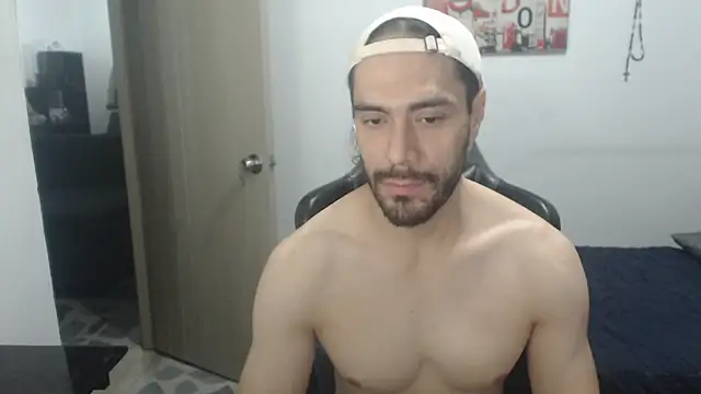 samuelgarcia  online show from April 17, 2026, 8:28 am