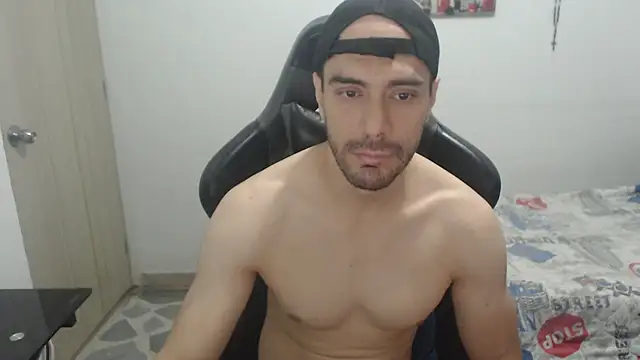 samuelgarcia  online show from June 23, 2026, 3:26 am