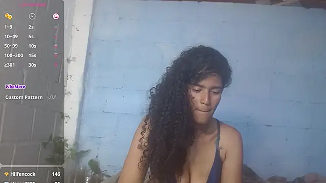 jasminne  online show from October 16, 2025, 5:58 pm