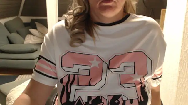 KimMitchelli online show from February 15, 2026, 9:44 pm