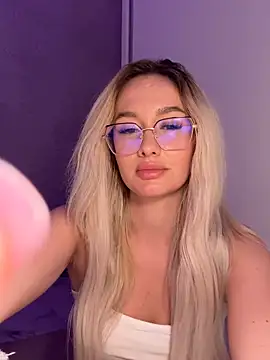 Snapshot of mollyxxx chatting on September 30, 2025, 1:54 am mollyxxx online show from September 30, 2025, 1:54 am