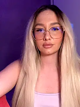 mollyxxx online show from November 9, 2025, 3:16 am