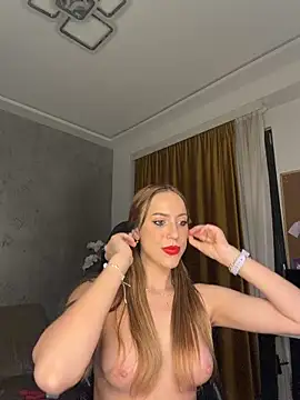 RockQueen A online show from May 25, 2026, 3:34 am