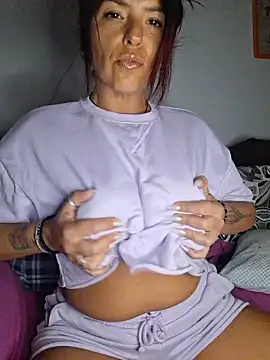 allyson22andy online show from March 1, 2026, 9:28 pm