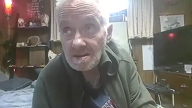 Makowboy online show from June 28, 2026, 6:47 pm