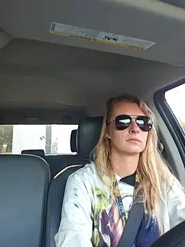 Snapshot of AsiaGoesPro chatting on October 26, 2025, 12:00 pm AsiaGoesPro online show from October 26, 2025, 12:00 pm