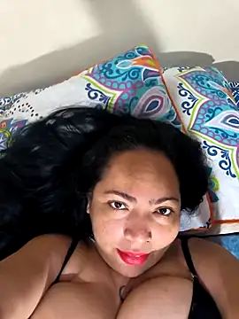 NIKOLE1301 online show from September 25, 2025, 2:21 pm