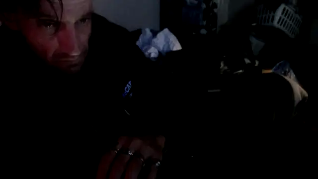 Snapshot of lickthecat chatting on October 11, 2025, 11:42 am lickthecat online show from October 11, 2025, 11:42 am