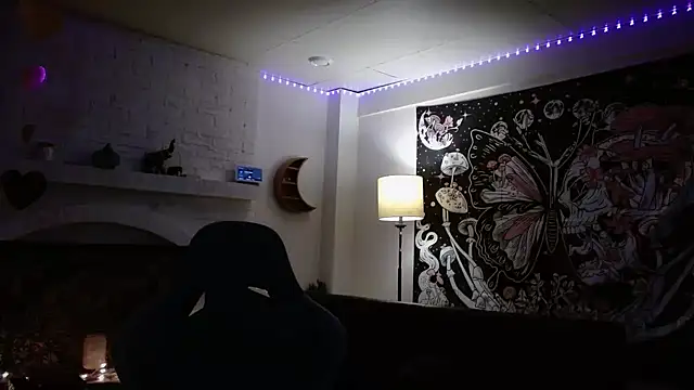 Snapshot of HazeyBvby chatting on December 14, 2024, 4:34 am HazeyBvby online show from December 14, 2024, 4:34 am