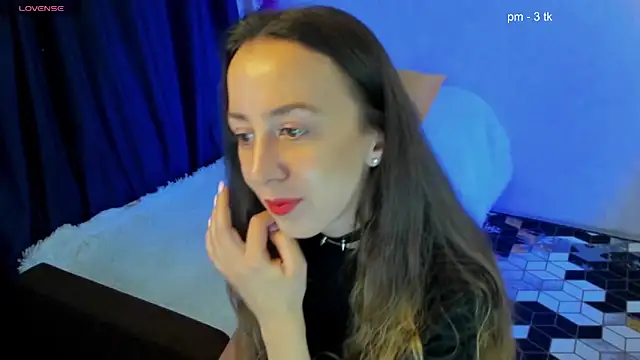 CurlySteph online show from January 5, 2025, 8:21 pm