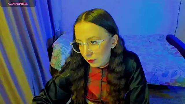 CurlySteph online show from June 1, 2026, 5:25 pm